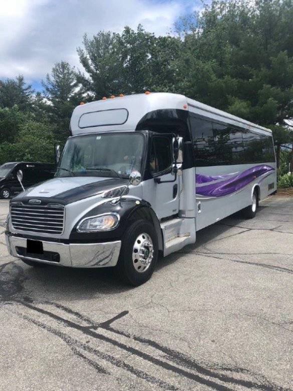 2012 Freightliner M2 Executive Shuttle for Sale in Manchester, NH - Main Photo