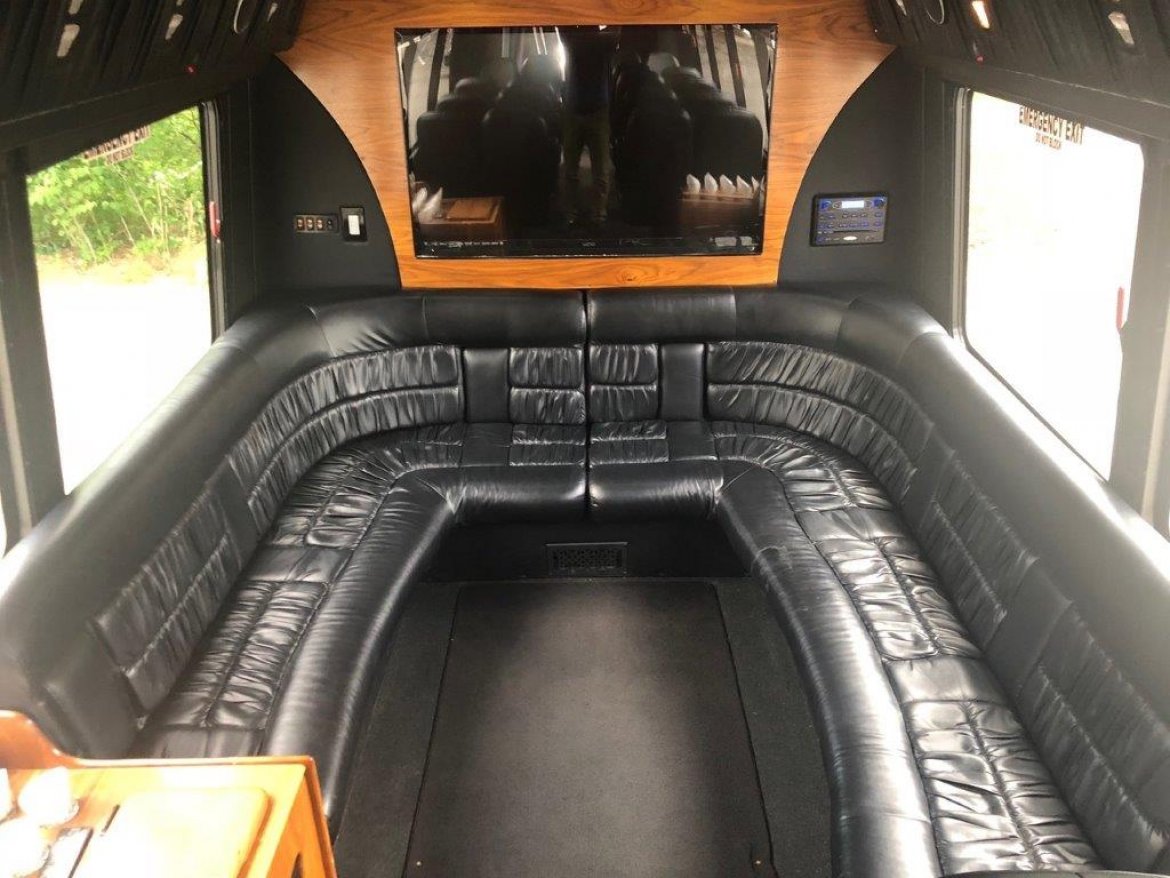 Executive Shuttle for Sale in Manchester, NH - Photo 11