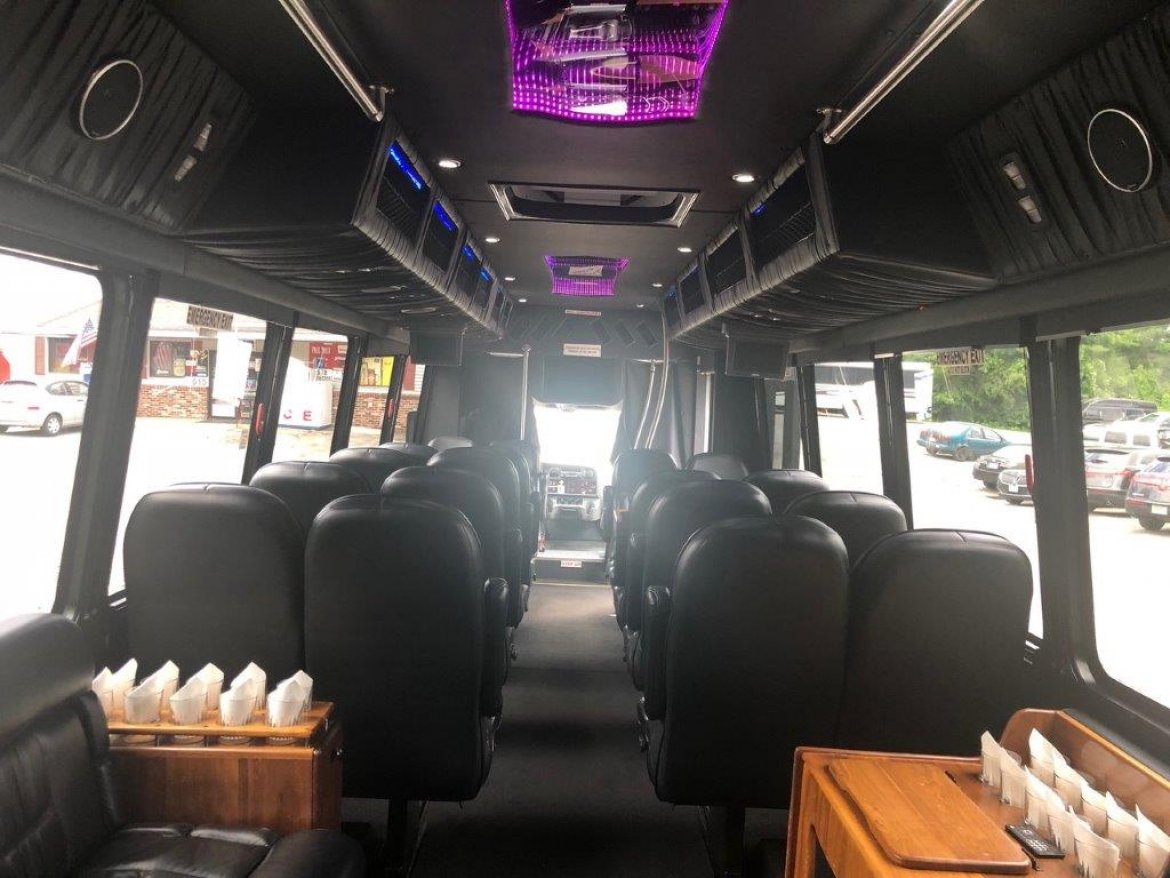 Executive Shuttle for Sale in Manchester, NH - Photo 12