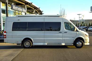 2017 Mercedes-Benz 3500 4X4 Sprinter for Sale in Oaklyn, New Jersey, US - Photo 3