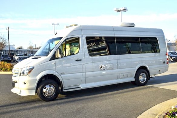 2017 Mercedes-Benz 3500 4X4 Sprinter for Sale in Oaklyn, NJ - Photo 2