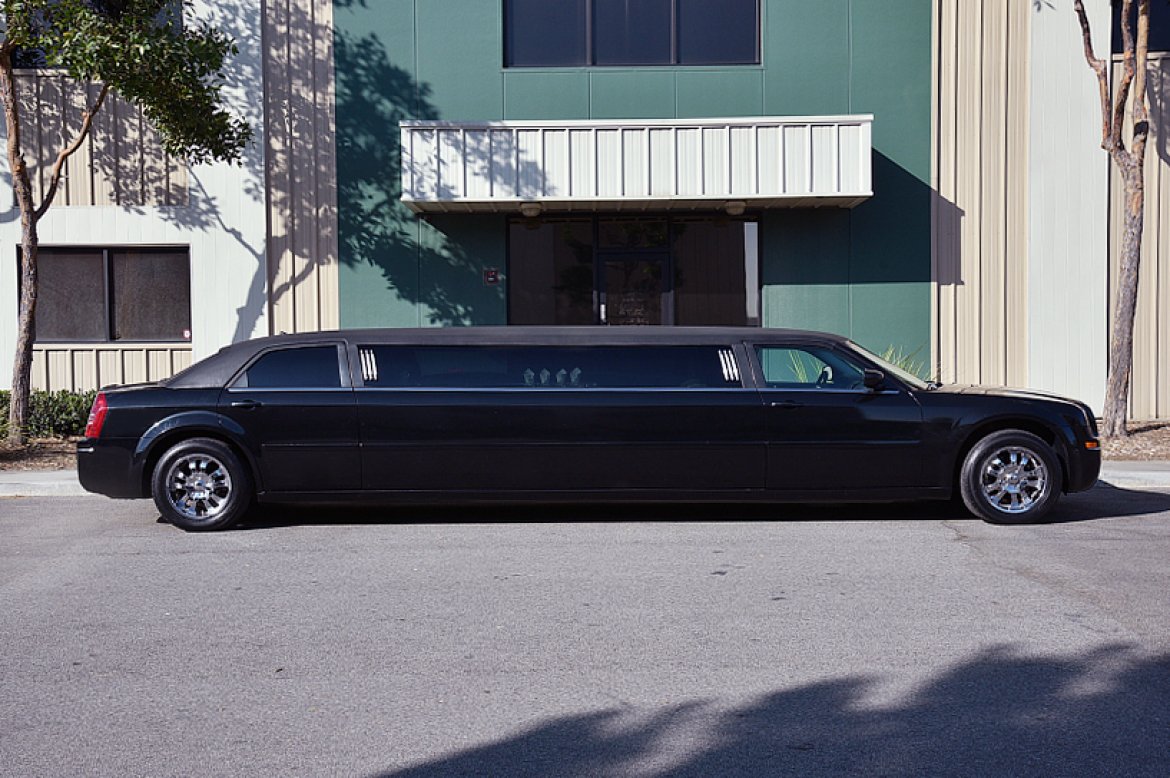 Limousine for Sale in Fontana, CA - Photo 6