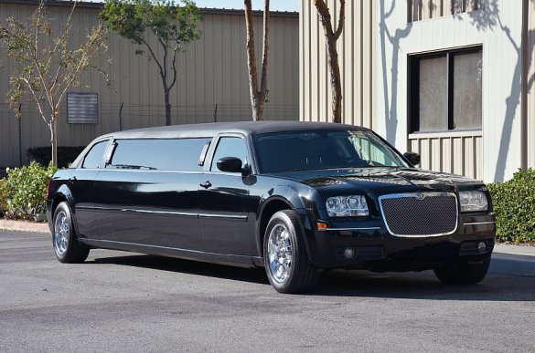 2008 Chrysler 300 Limousine for Sale in Fontana, CA - Main Photo