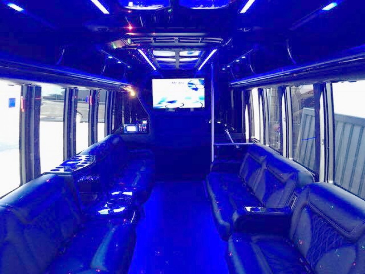 Limo Bus for Sale in Oaklyn, NJ - Photo 4