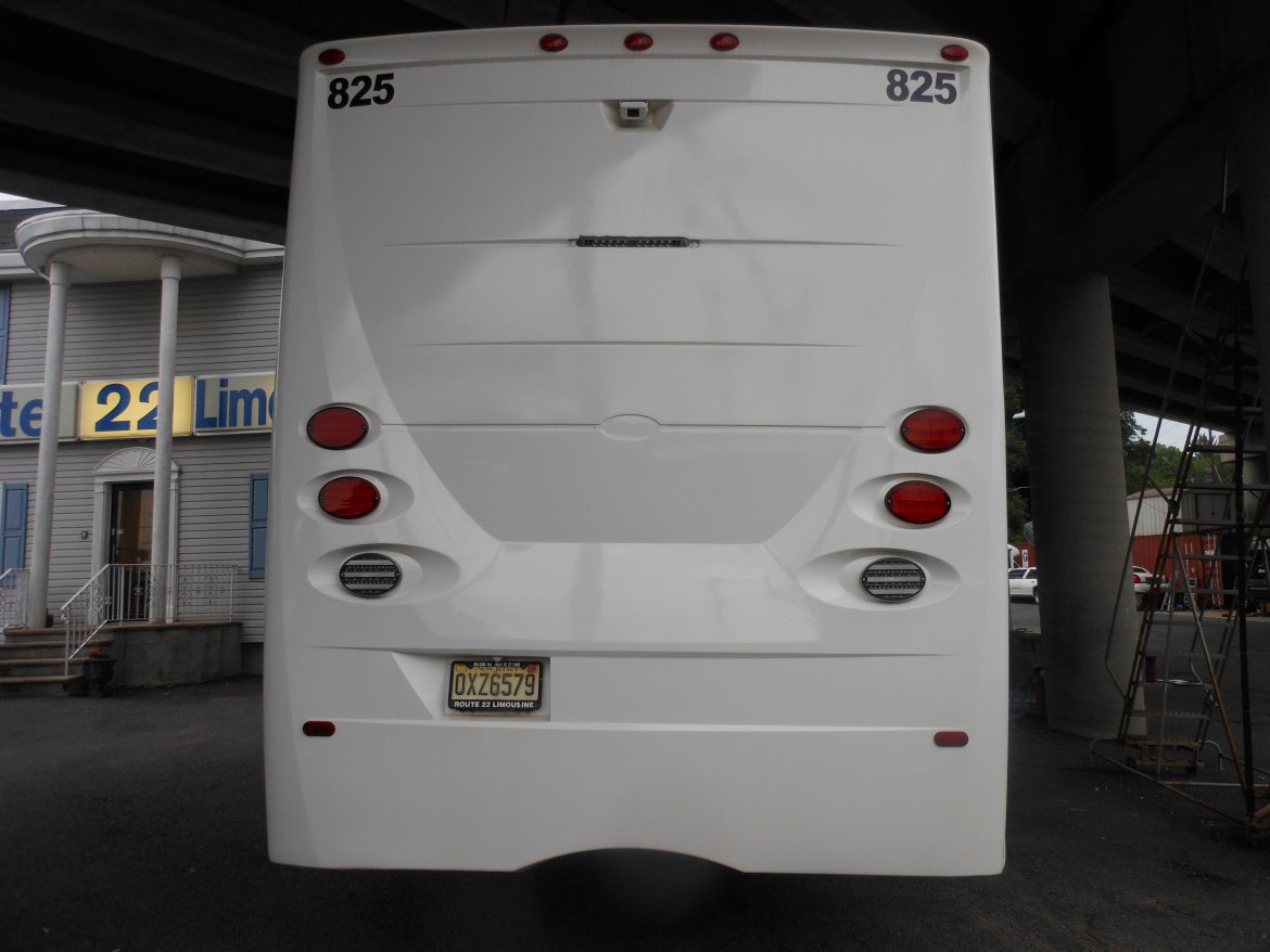 Limo Bus for Sale in Hillside, NJ - Photo 5
