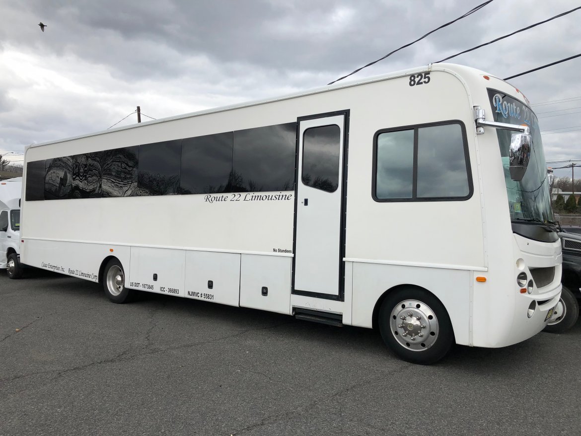 Limo Bus for Sale in Hillside, NJ - Photo 14