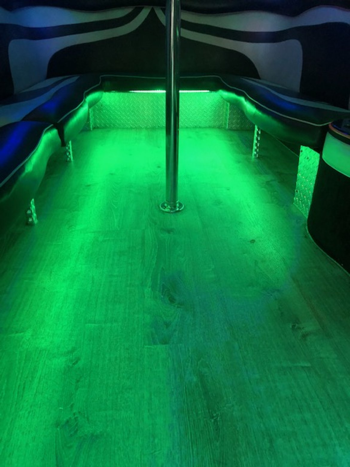 Limo Bus for Sale in Hillside, NJ - Photo 18