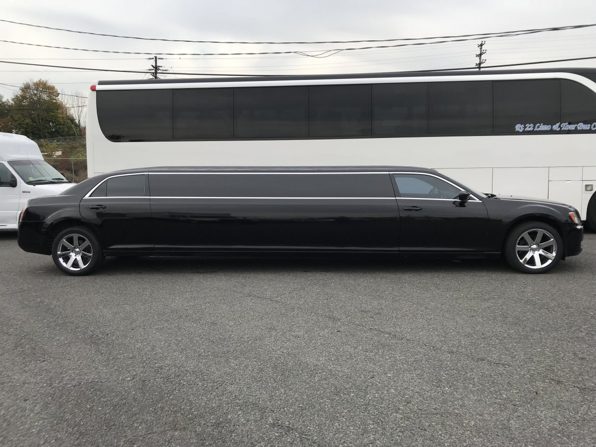 Limousine for Sale in Hillside, NJ - Photo 6
