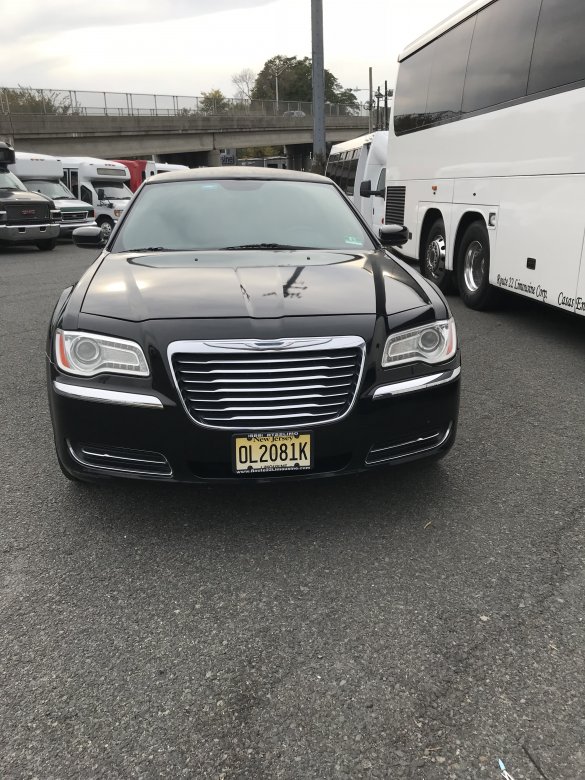 2014 Chrysler 140" Limousine 300 Limousine for Sale in Hillside, NJ - Photo 2