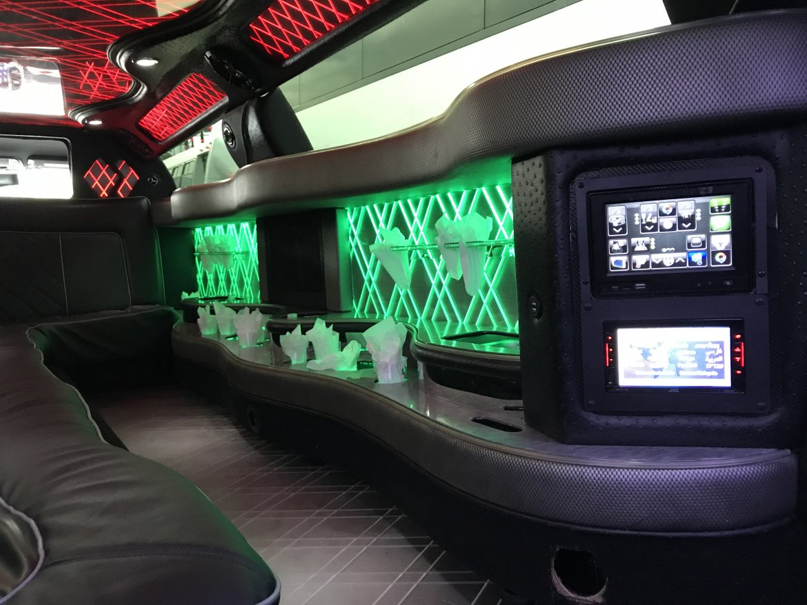 Limousine for Sale in Hillside, NJ - Photo 15