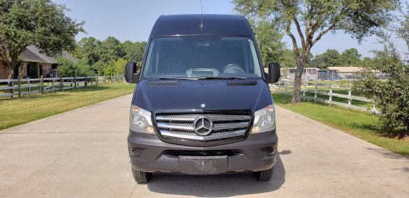 2015 Mercedes-Benz Sprinter 3500 170" EXT Sprinter for Sale in Houston, TX - Photo 2
