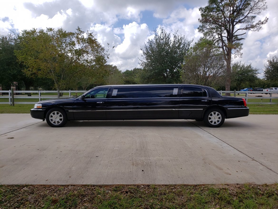 Limousine for Sale in Houston, TX - Photo 5