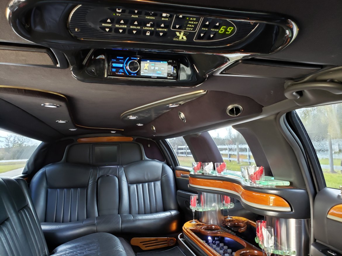 Limousine for Sale in Houston, TX - Photo 12