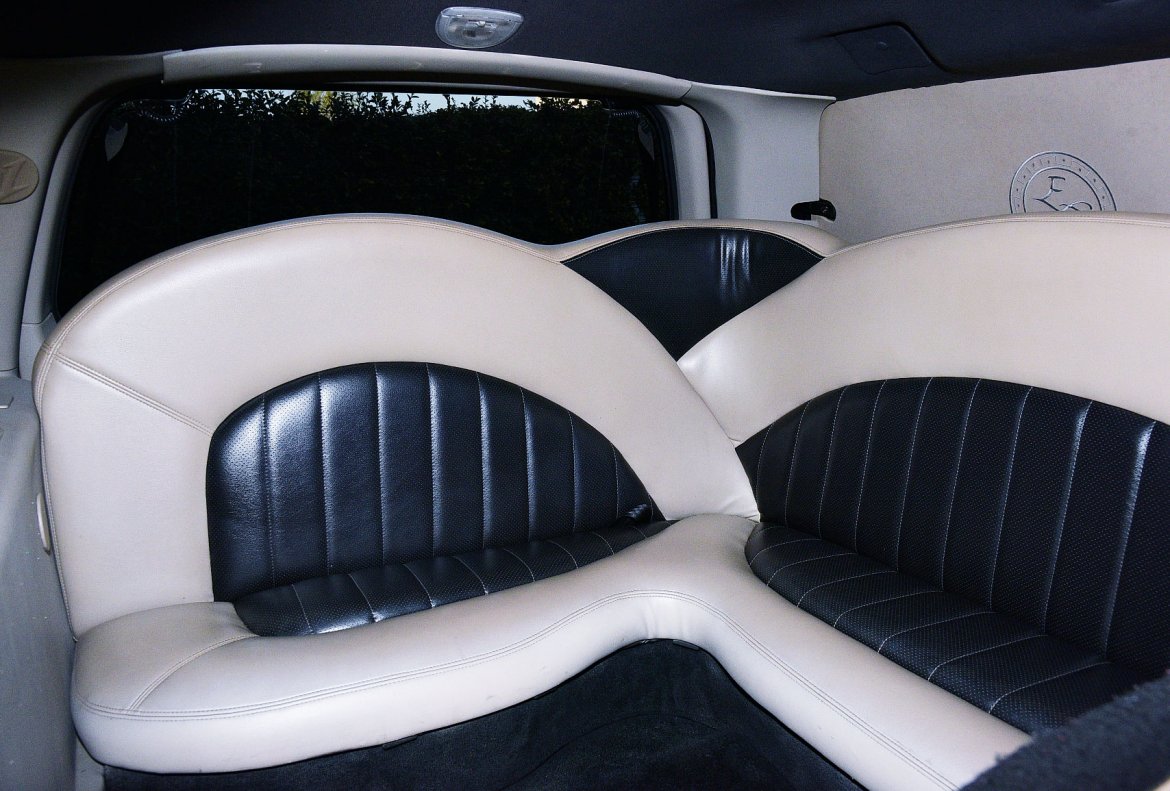 SUV Stretch for Sale in Fontana, CA - Photo 10