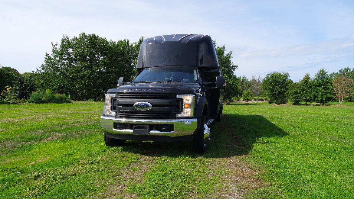 Limo Bus for Sale in North East, PA - Photo 9