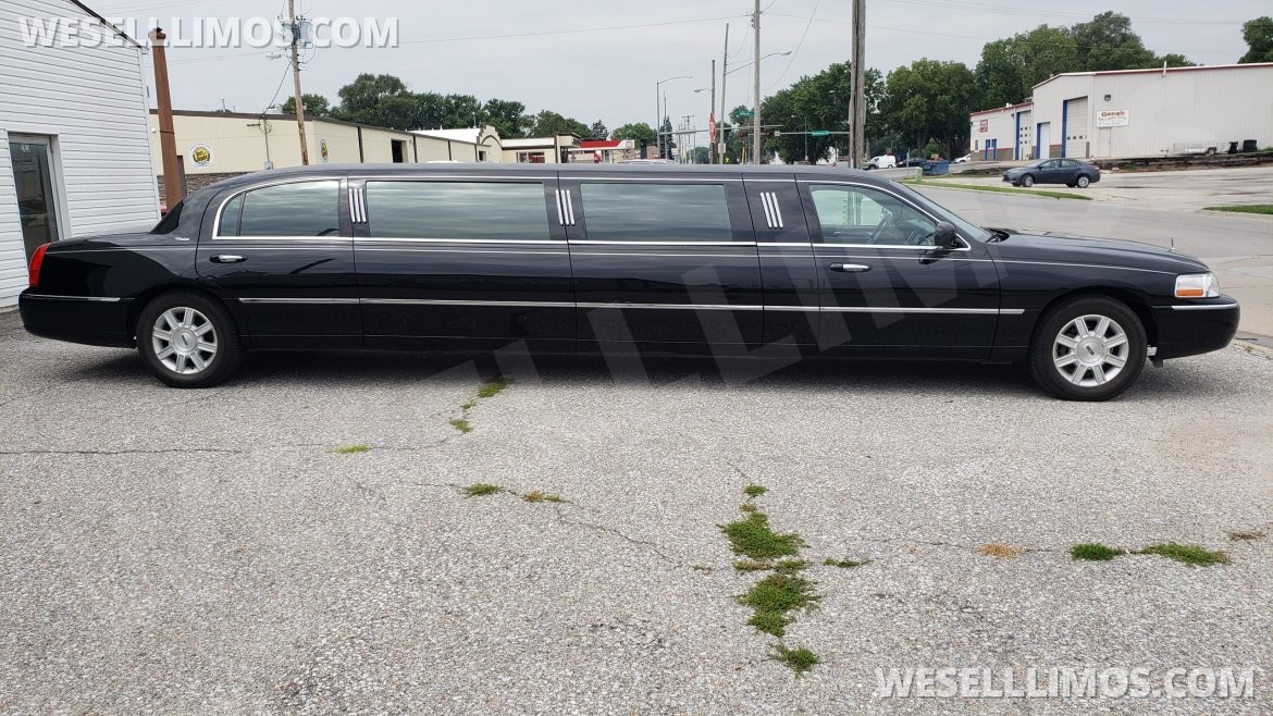 Limousine for Sale in Papillion, NE - Photo 2