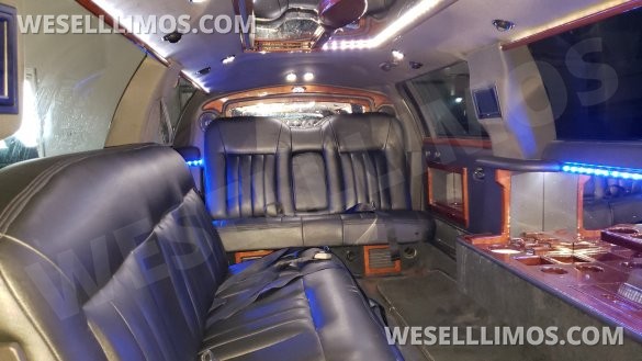 2008 Lincoln Town Car Limousine for Sale in Papillion, NE - Main Photo