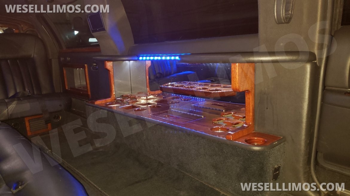Limousine for Sale in Papillion, NE - Photo 3