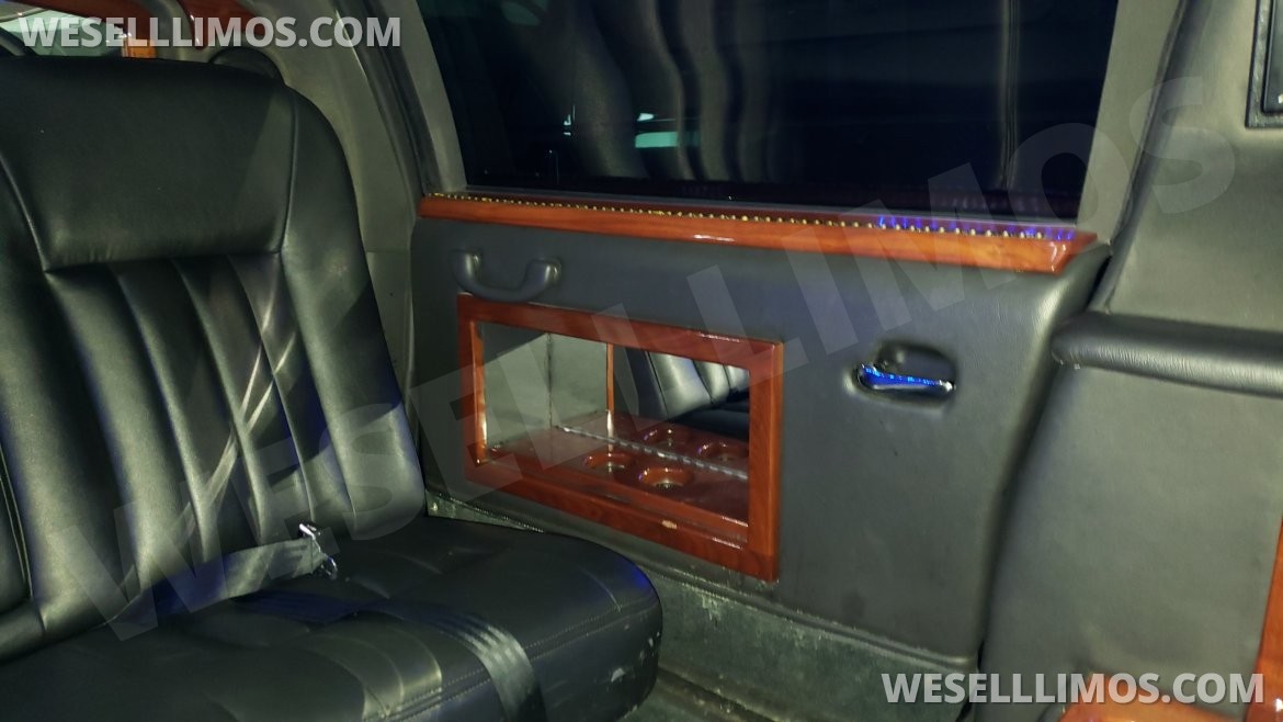 Limousine for Sale in Papillion, NE - Photo 6