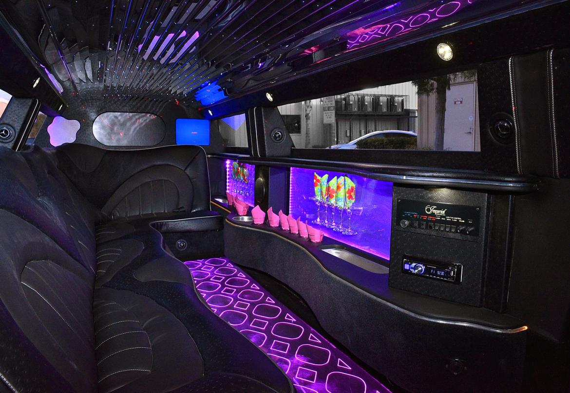Photo of Limousine for sale: 2013 Chrysler 300 140&quot; by Imperial