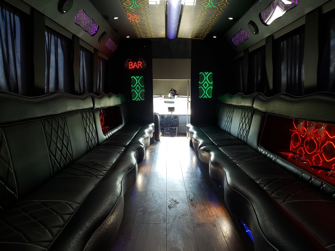 Limo Bus for Sale in Houston, TX - Photo 14