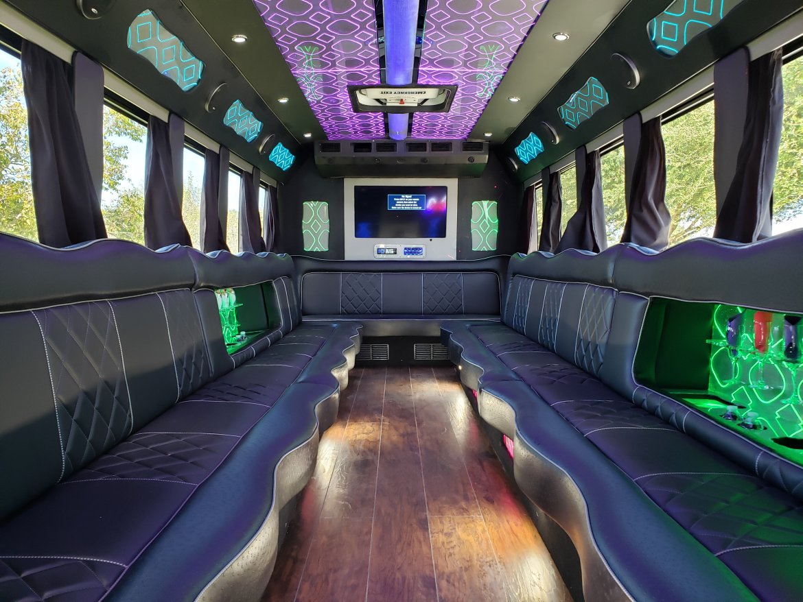Limo Bus for Sale in Houston, TX - Photo 9