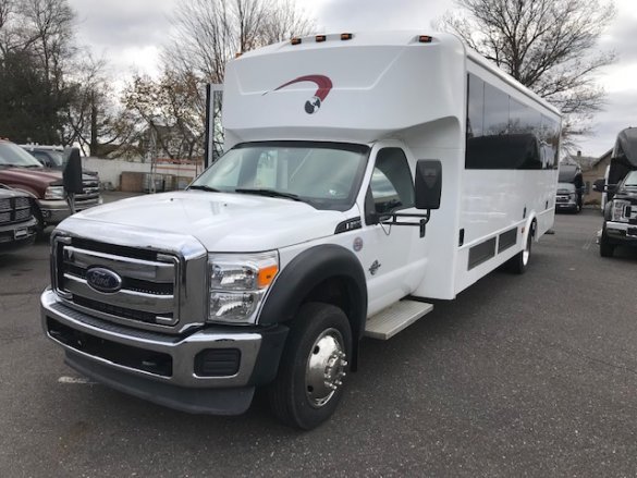 2012 Ford F-550 Shuttle Bus for Sale in Oaklyn, NJ - Photo 3