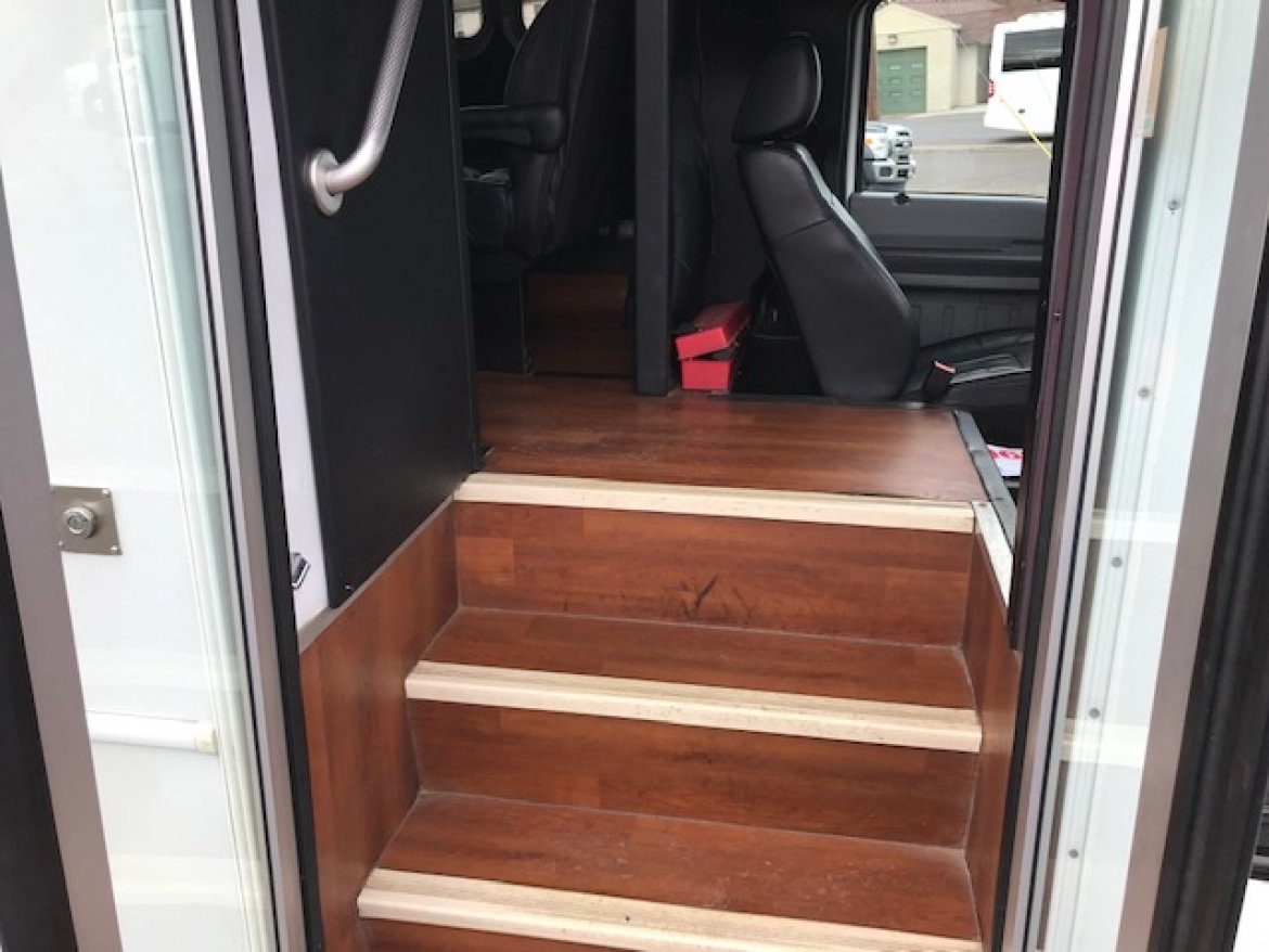 Shuttle Bus for Sale in Oaklyn, NJ - Photo 8
