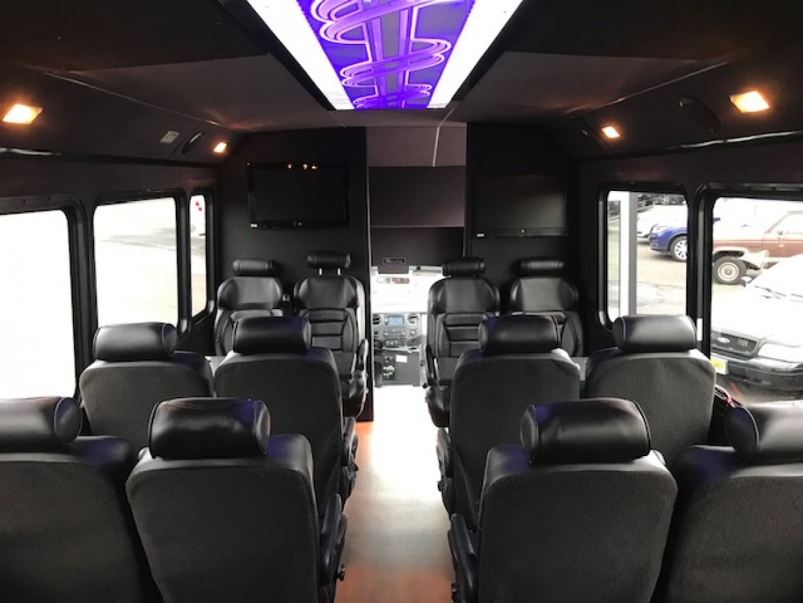 Shuttle Bus for Sale in Oaklyn, NJ - Photo 14