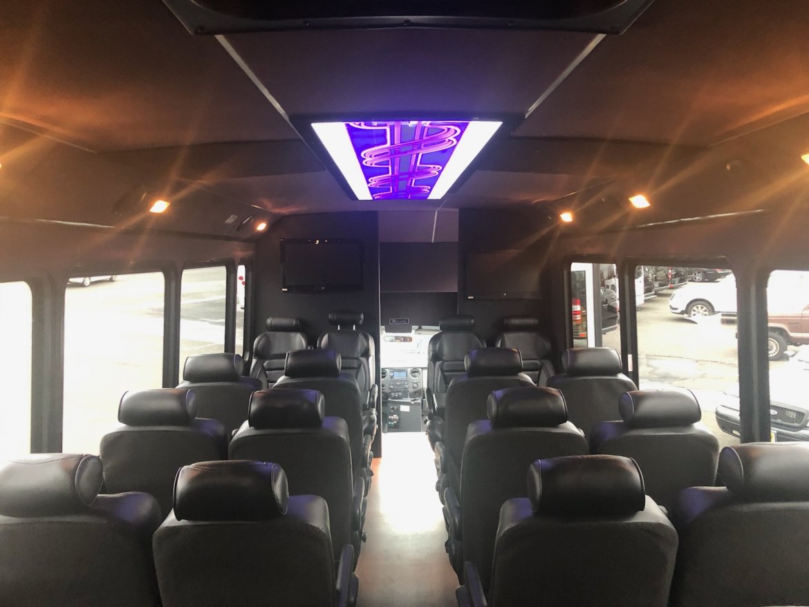 Executive Shuttle for Sale in Oaklyn, NJ - Photo 10