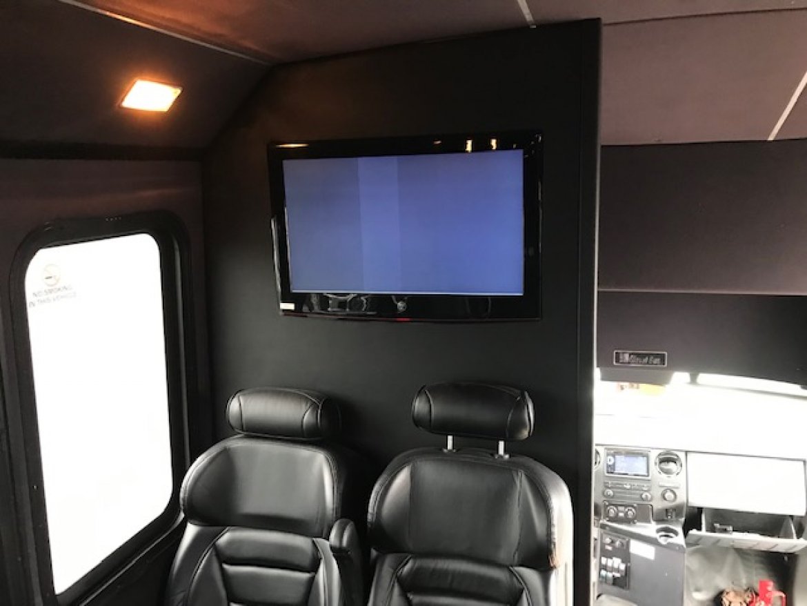 Executive Shuttle for Sale in Oaklyn, NJ - Photo 27