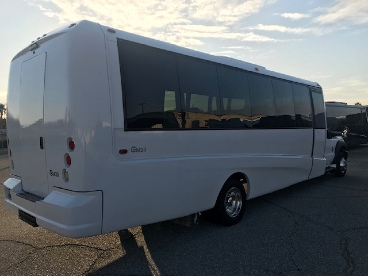 Executive Shuttle for Sale in Riverside, CA - Photo 5