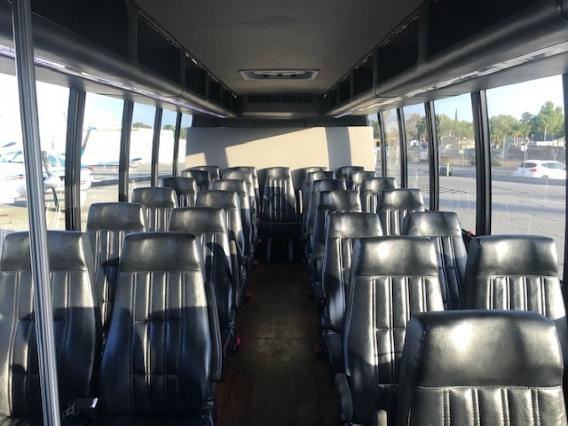 Executive Shuttle for Sale in Riverside, CA - Photo 10
