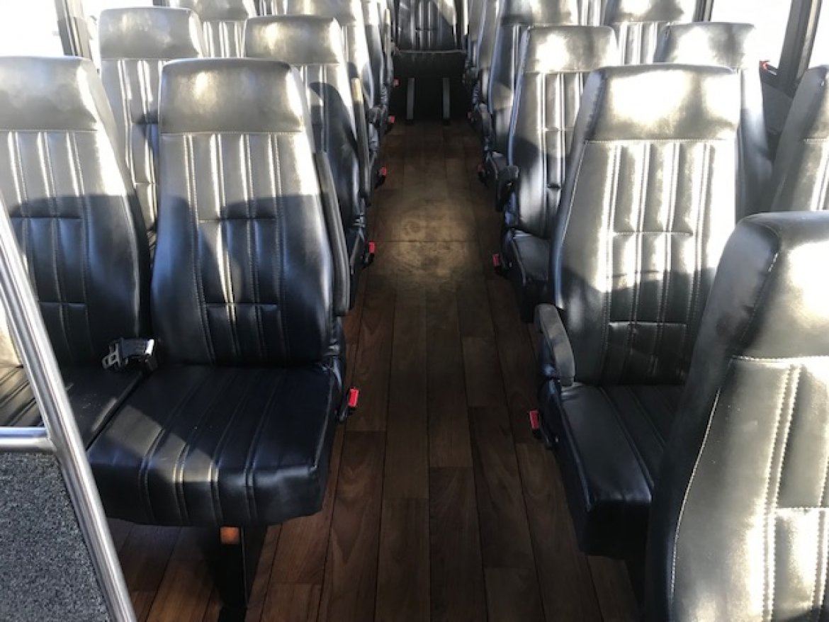 Executive Shuttle for Sale in Riverside, CA - Photo 13