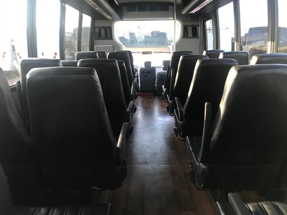 Executive Shuttle for Sale in Riverside, CA - Photo 15