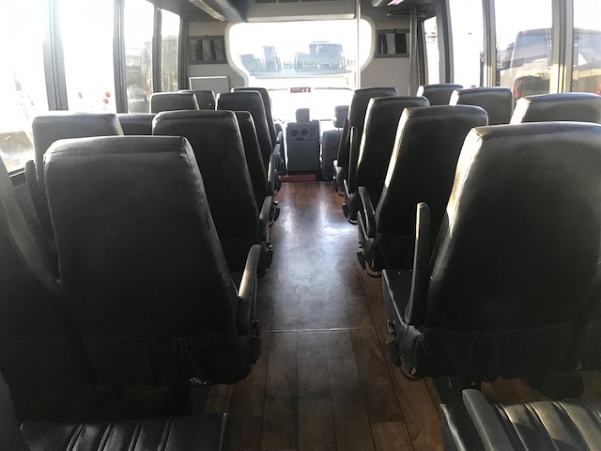 Executive Shuttle for Sale in Riverside, CA - Photo 19