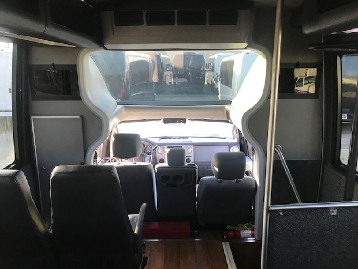 Executive Shuttle for Sale in Riverside, CA - Photo 20