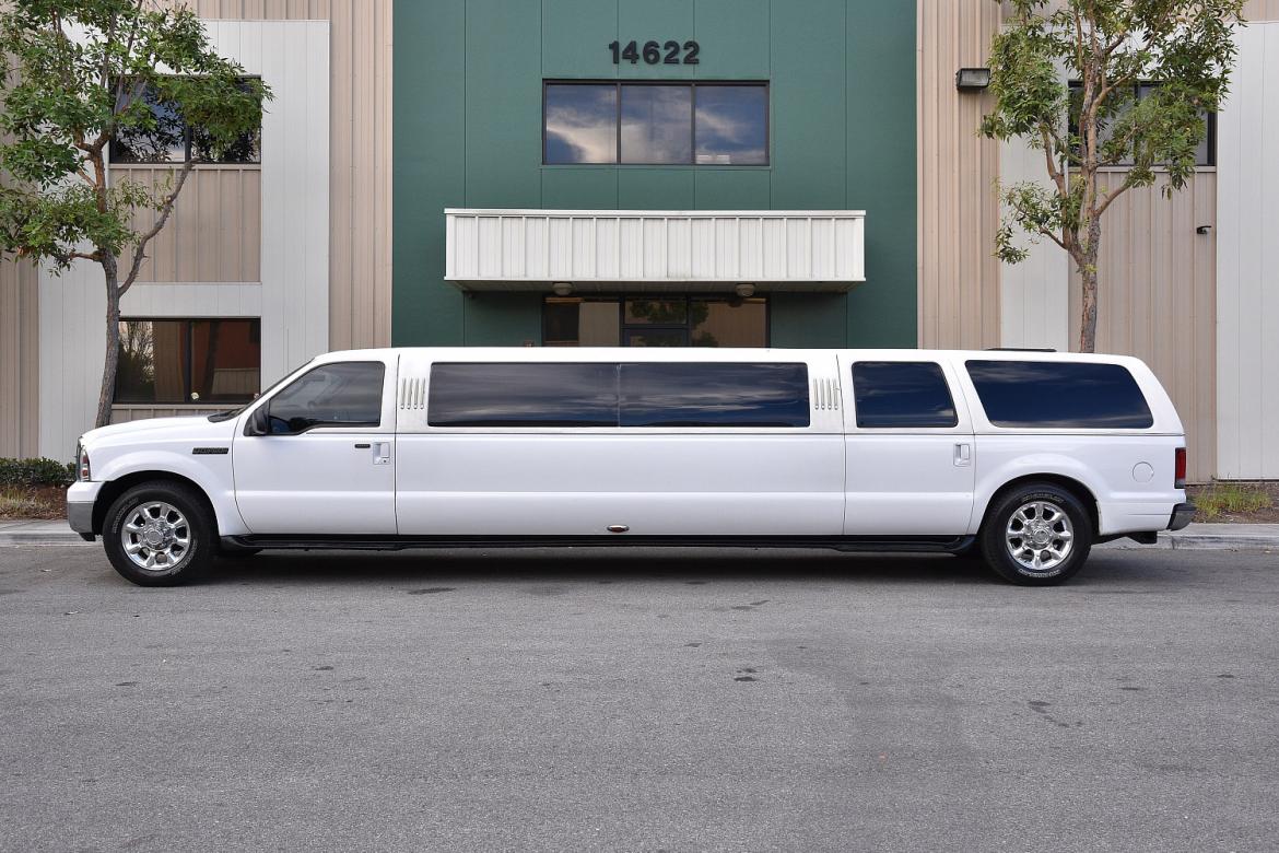 2005 ford excursion limo for sale