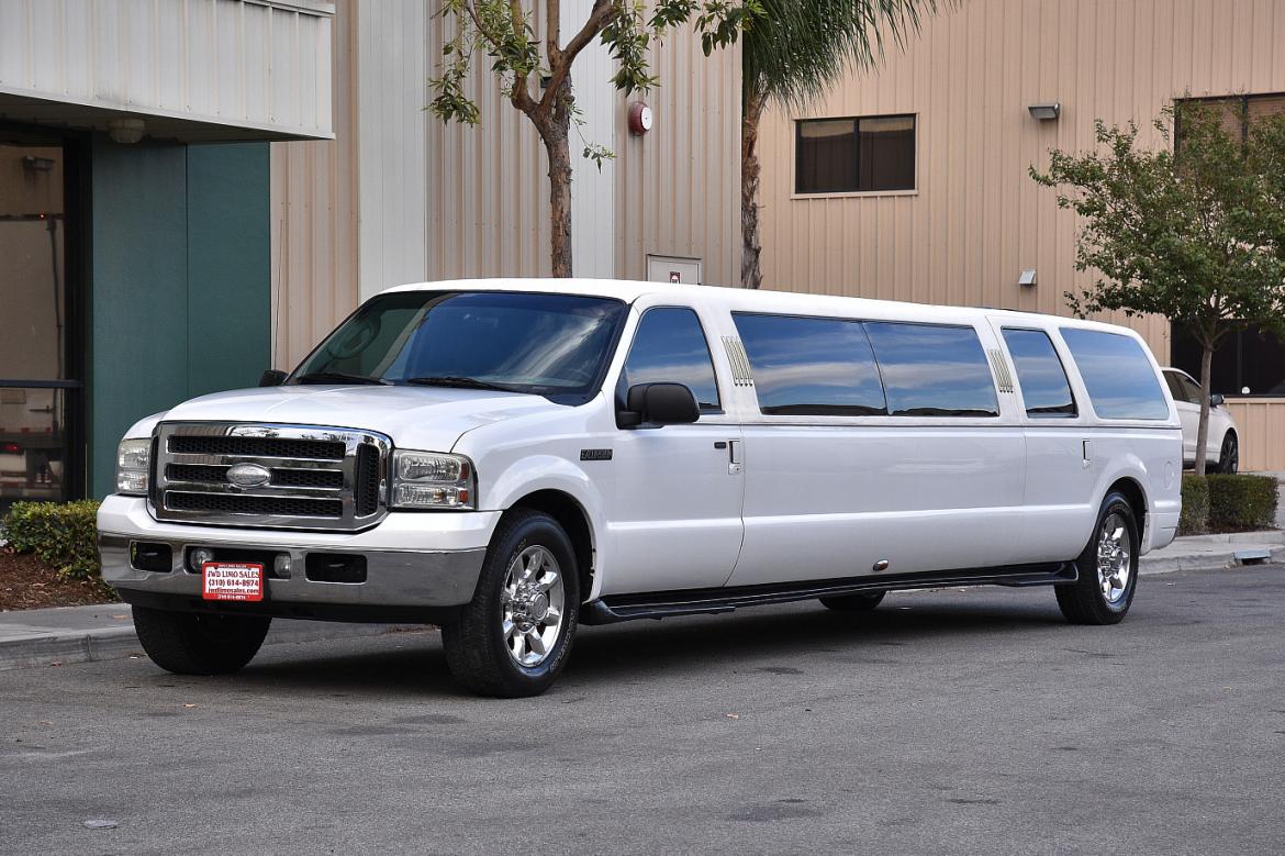 Photo of Limousine for sale: 2005 Ford excursion 140&quot; by tiffany