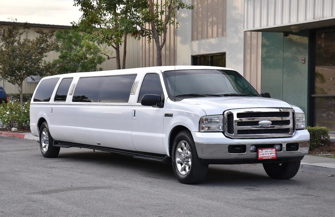 Photo of Limousine for sale: 2005 Ford excursion 140&quot; by tiffany