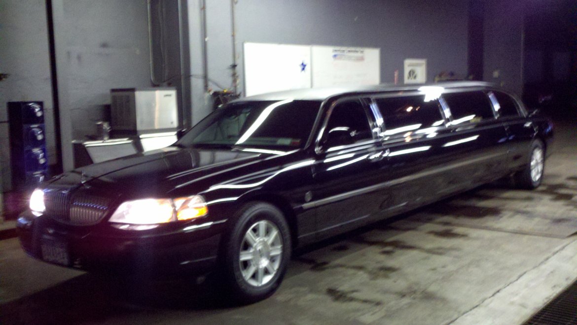 Limousine for sale: 2006 Lincoln L STRETCH 120&quot; by FEDERAL