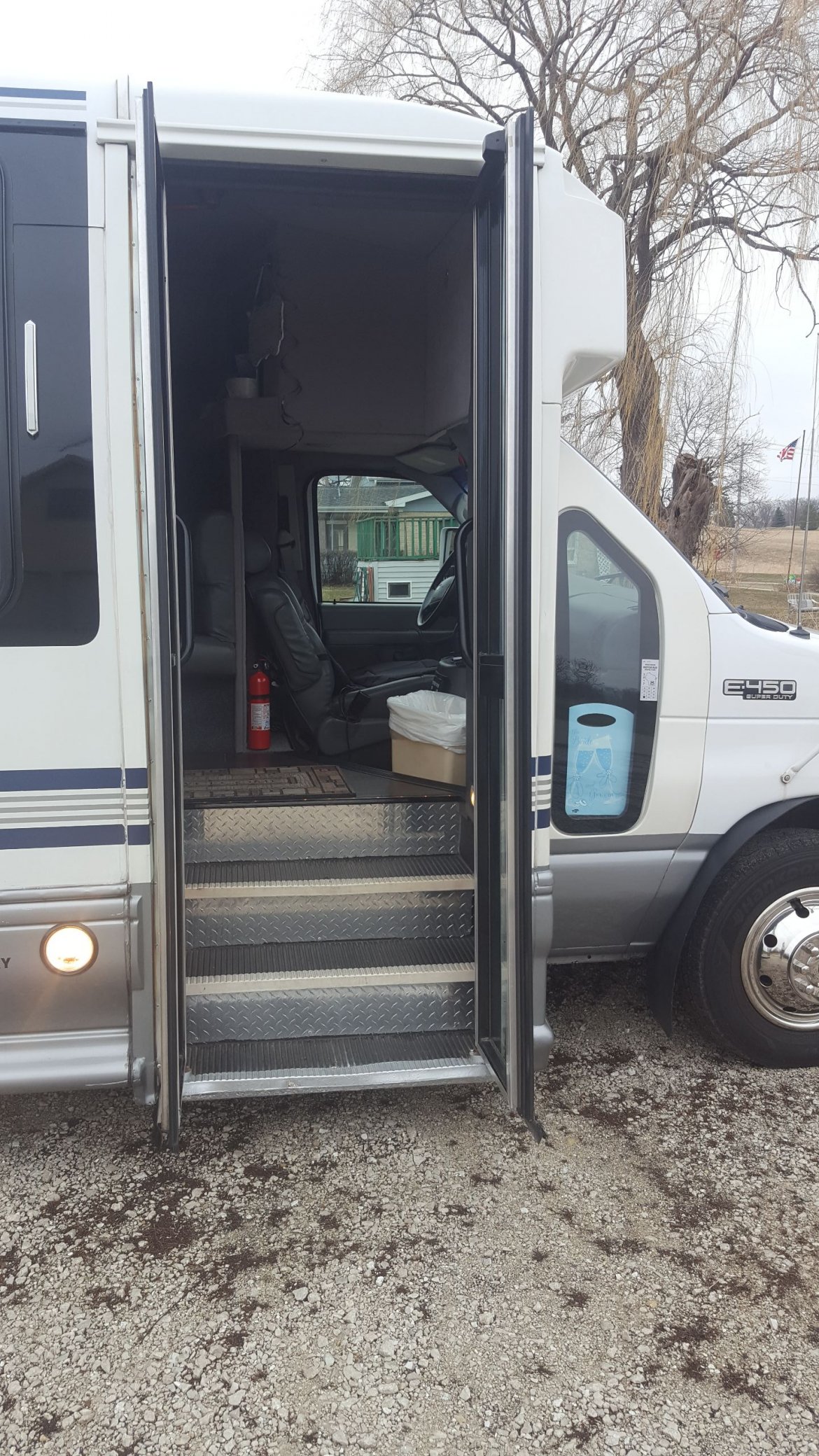 Limo Bus for Sale in Lake Geneva, WI - Photo 8