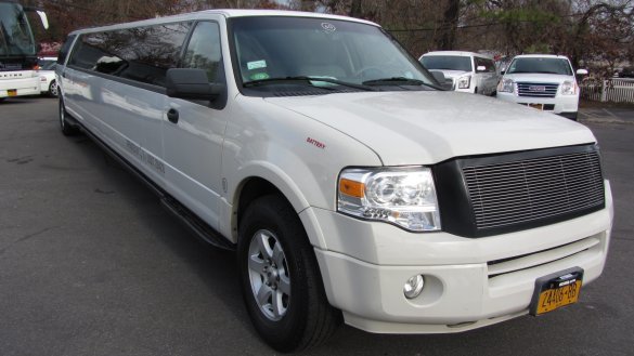 2008 Ford Expedition SUV Stretch for Sale in Commack, NY - Main Photo