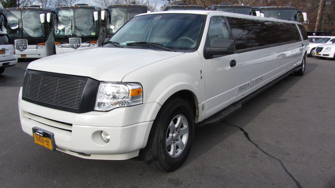 SUV Stretch for Sale in Commack, NY - Photo 4