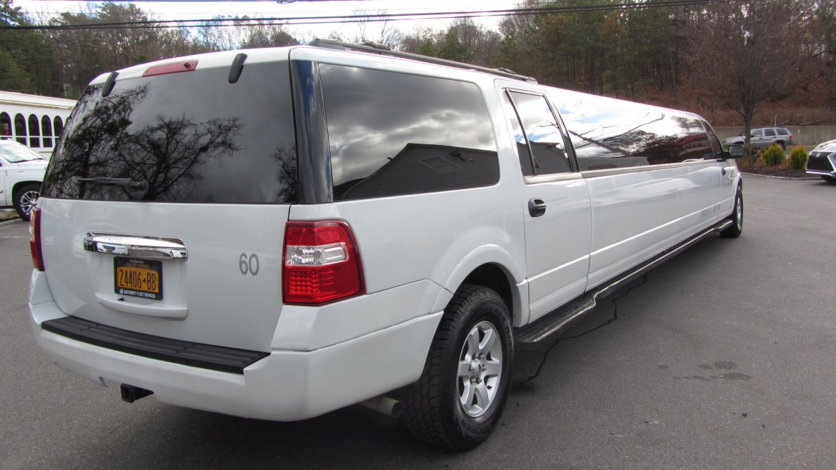 SUV Stretch for Sale in Commack, NY - Photo 7