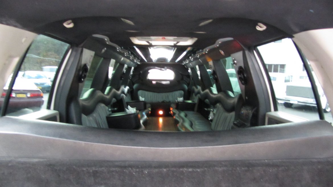 SUV Stretch for Sale in Commack, NY - Photo 8