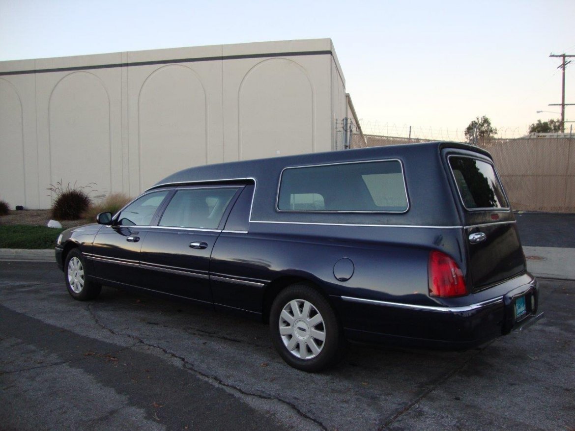 Funeral for Sale in Carson, CA - Photo 9