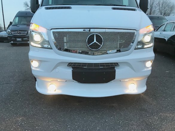 2018 Mercedes-Benz 3500 Super Single Sprinter for Sale in Oaklyn, NJ - Photo 2
