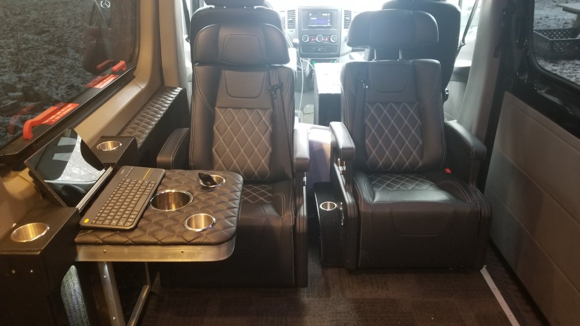 Executive Shuttle for Sale in Monsey, NY - Photo 3