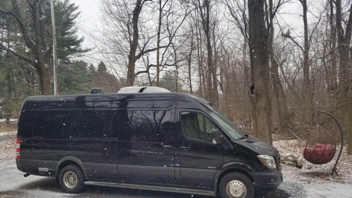Executive Shuttle for Sale in Monsey, NY - Photo 9